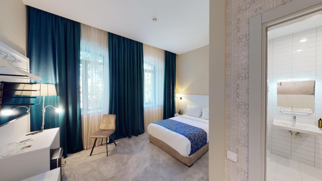 Epigraph Design Kosher Hotel Tbilisi Bagian luar foto