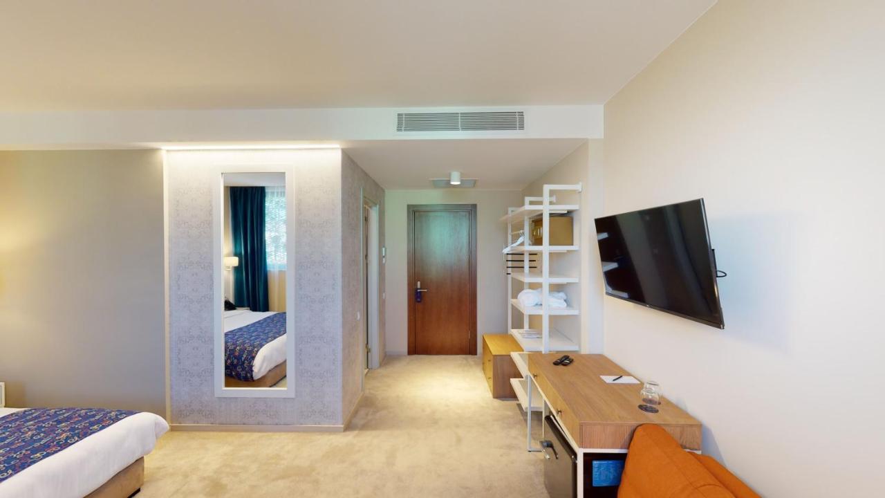 Epigraph Design Kosher Hotel Tbilisi Bagian luar foto